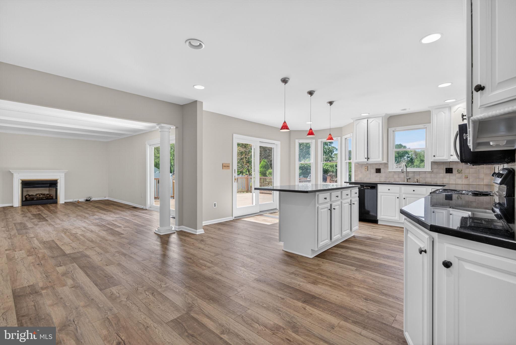 160 COUNTRY FARMS ROAD