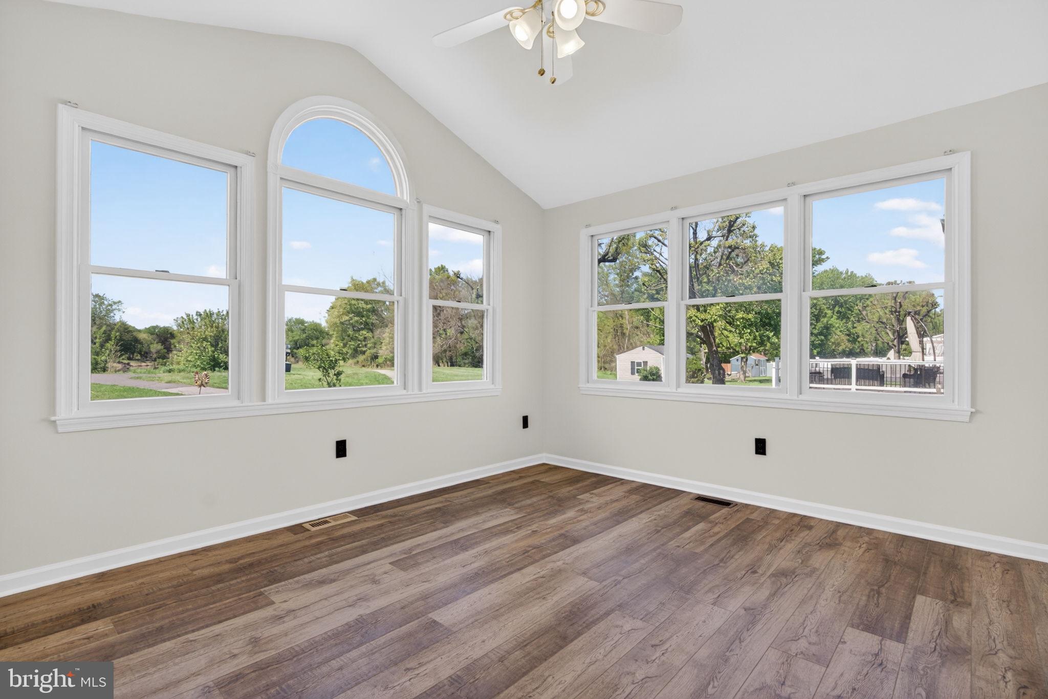 160 COUNTRY FARMS ROAD