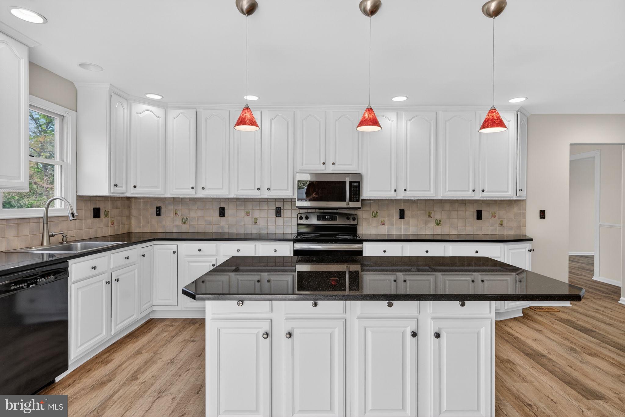 160 COUNTRY FARMS ROAD