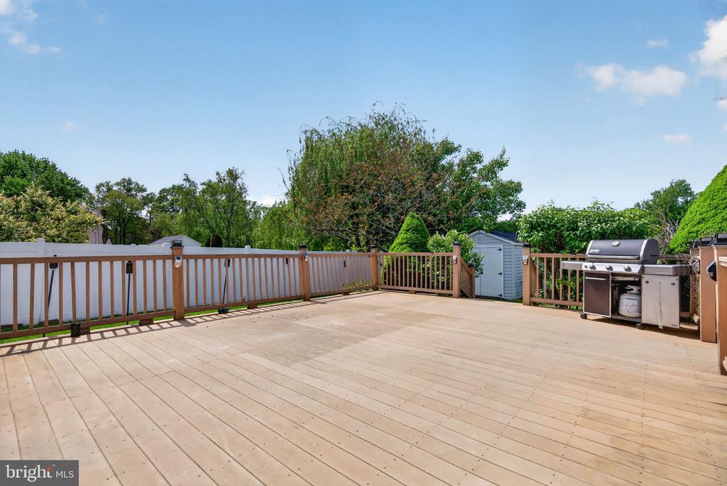160 COUNTRY FARMS ROAD