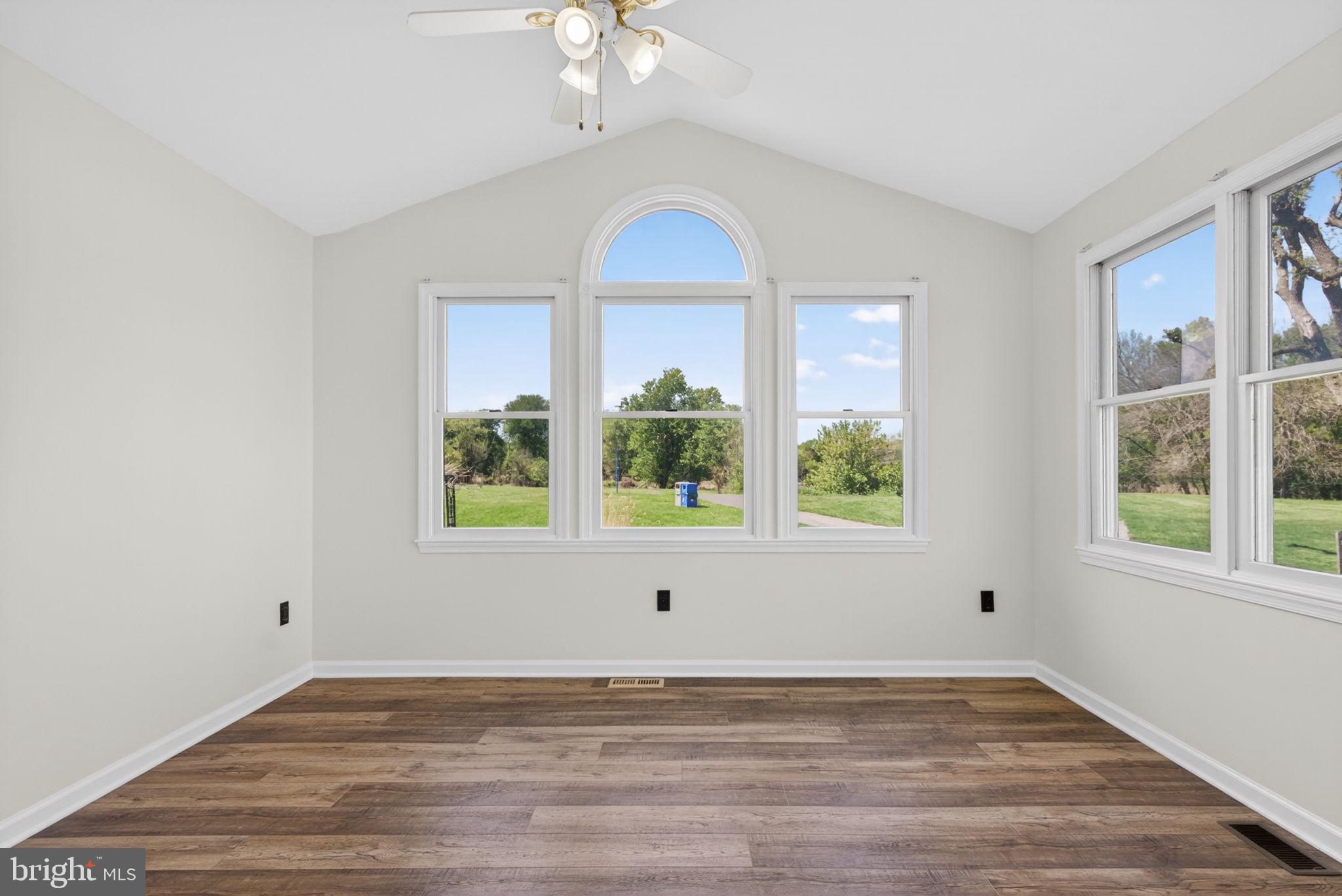 160 COUNTRY FARMS ROAD