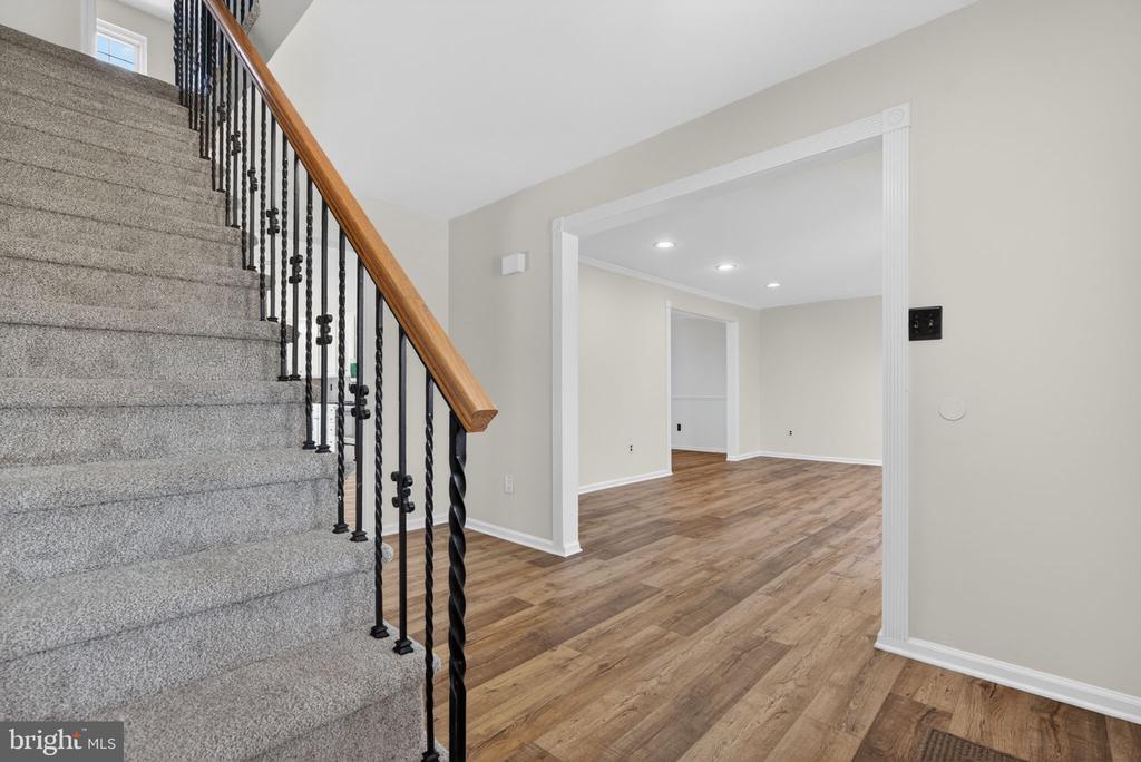 160 COUNTRY FARMS ROAD
