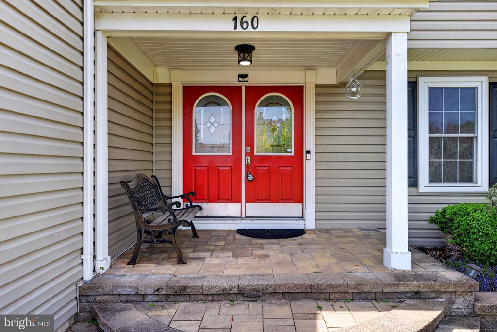 160 COUNTRY FARMS ROAD