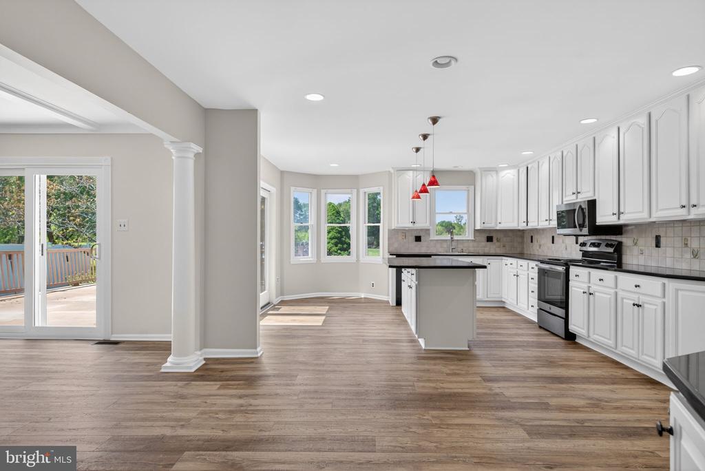 160 COUNTRY FARMS ROAD