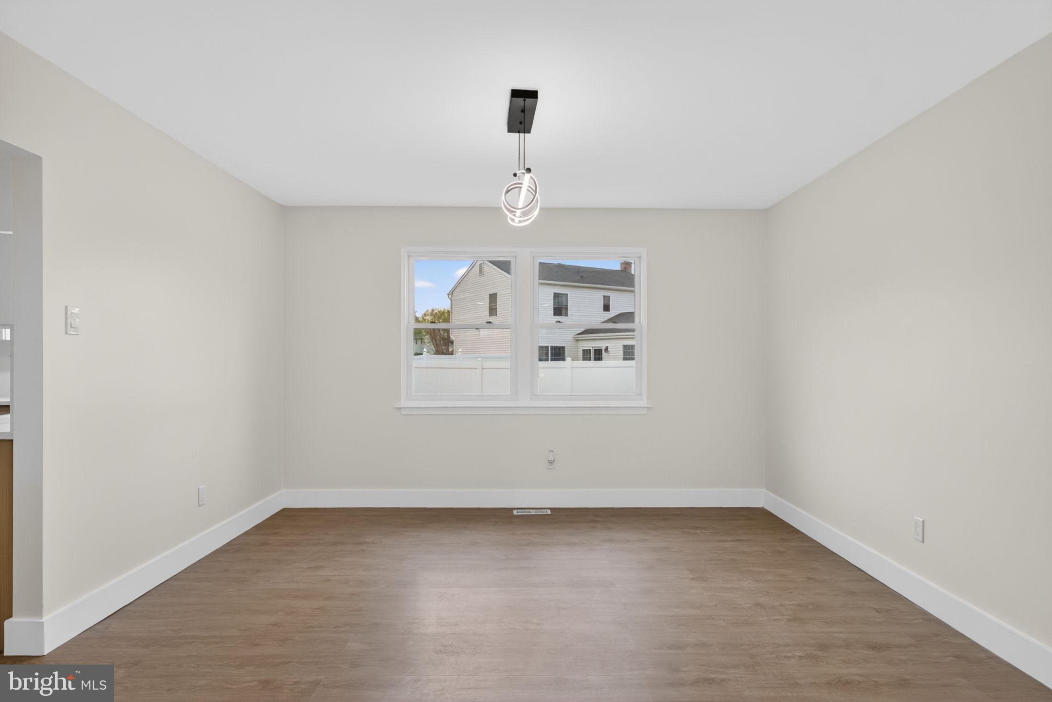 22 WILLOW RIDGE ROAD