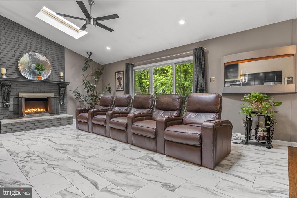 2509 RIVERTON ROAD