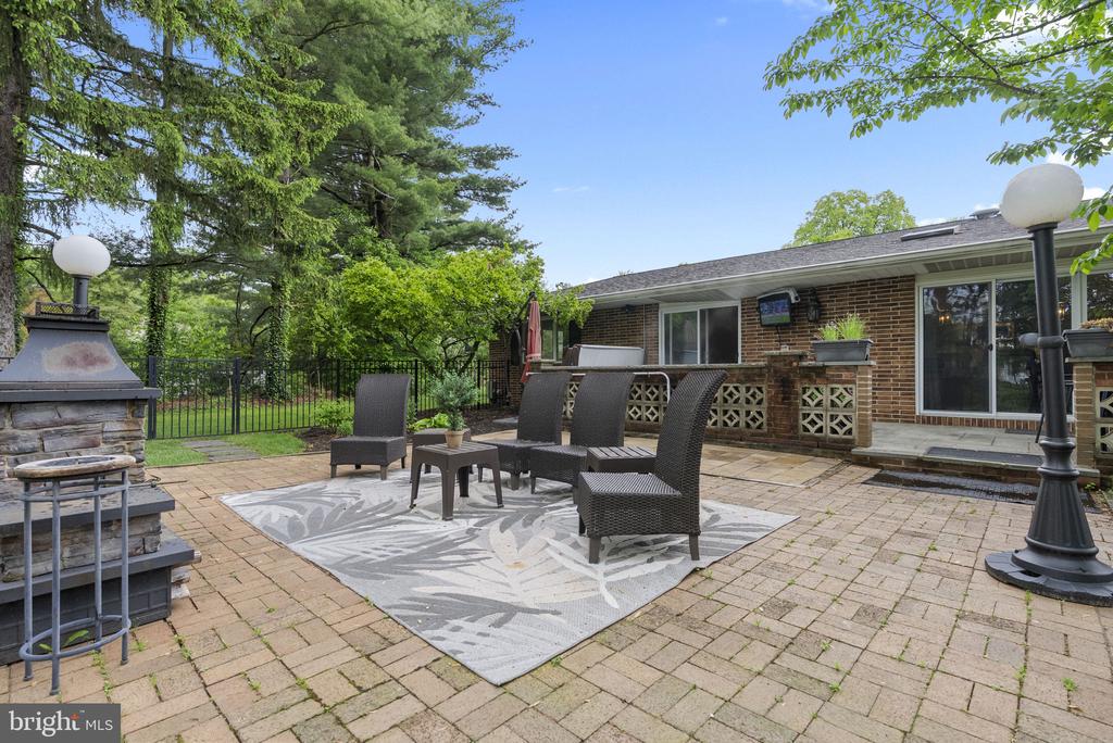 2509 RIVERTON ROAD
