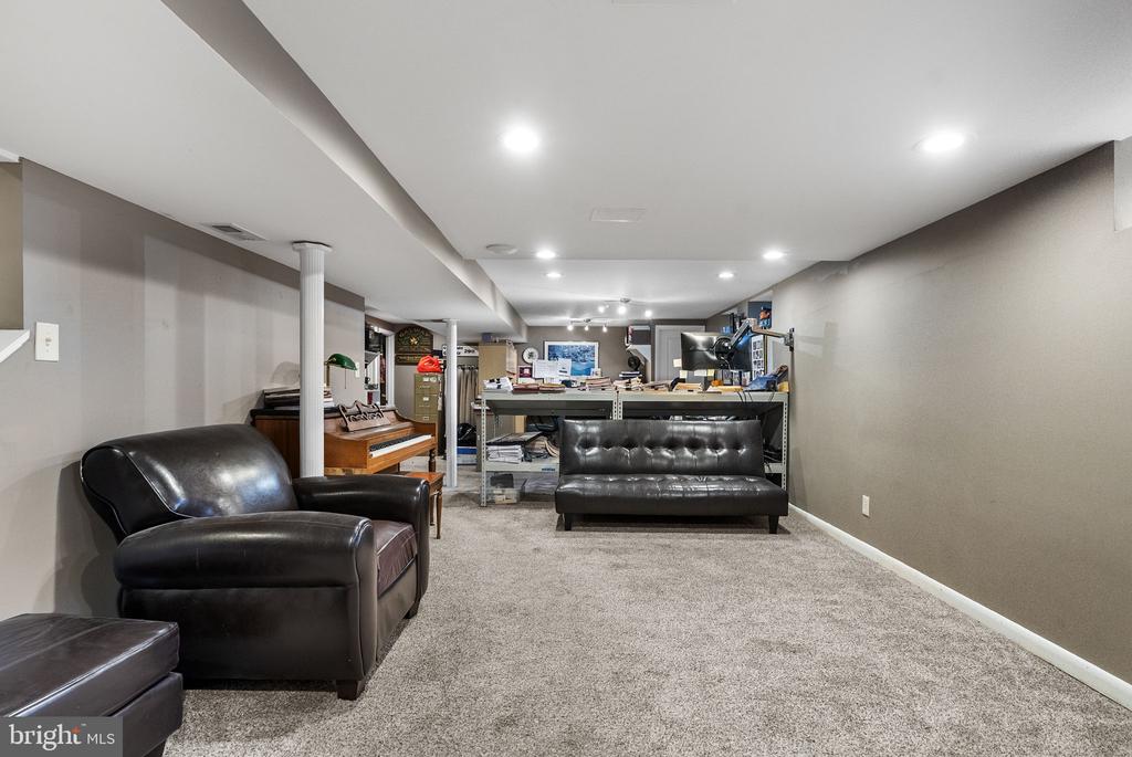 2509 RIVERTON ROAD