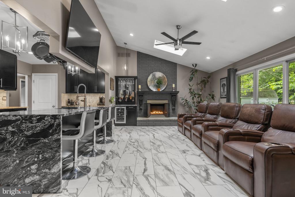 2509 RIVERTON ROAD