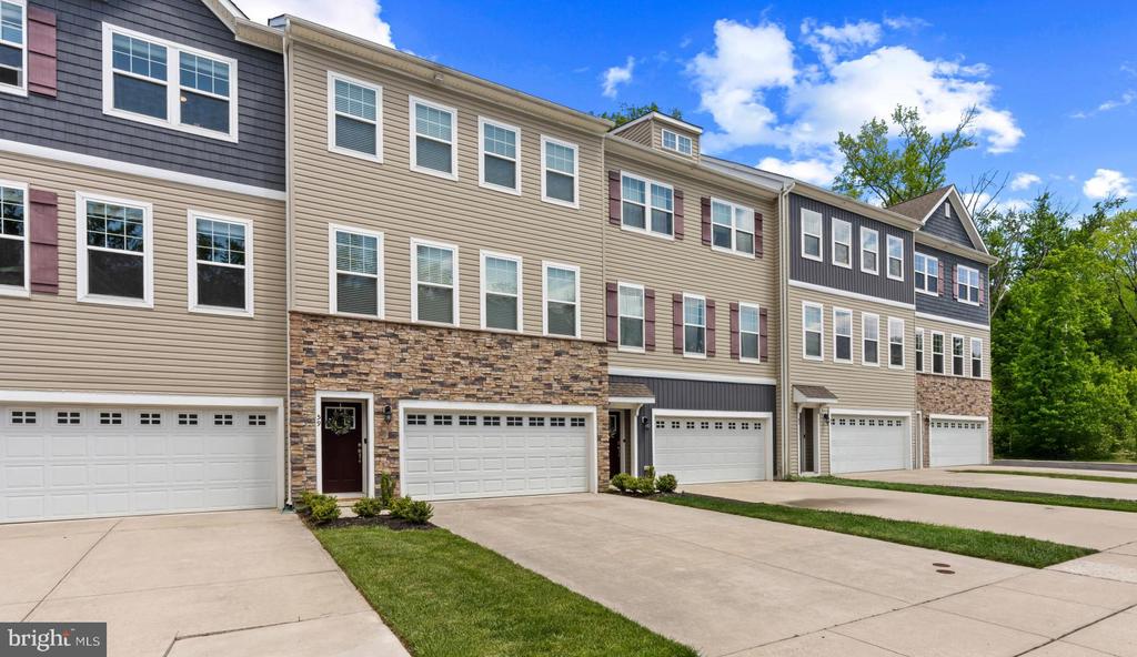 59 SULLIVAN WAY