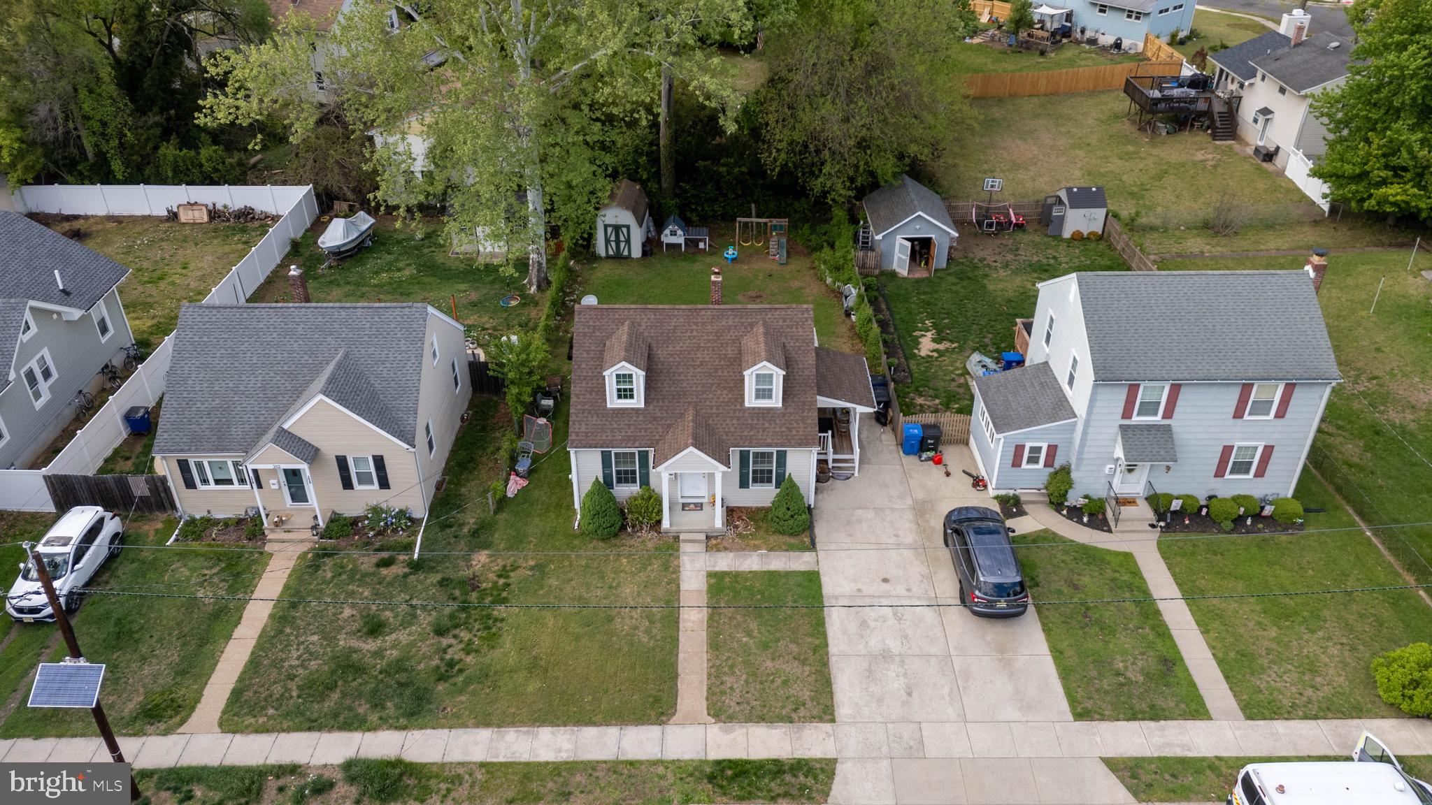 214 VINE STREET