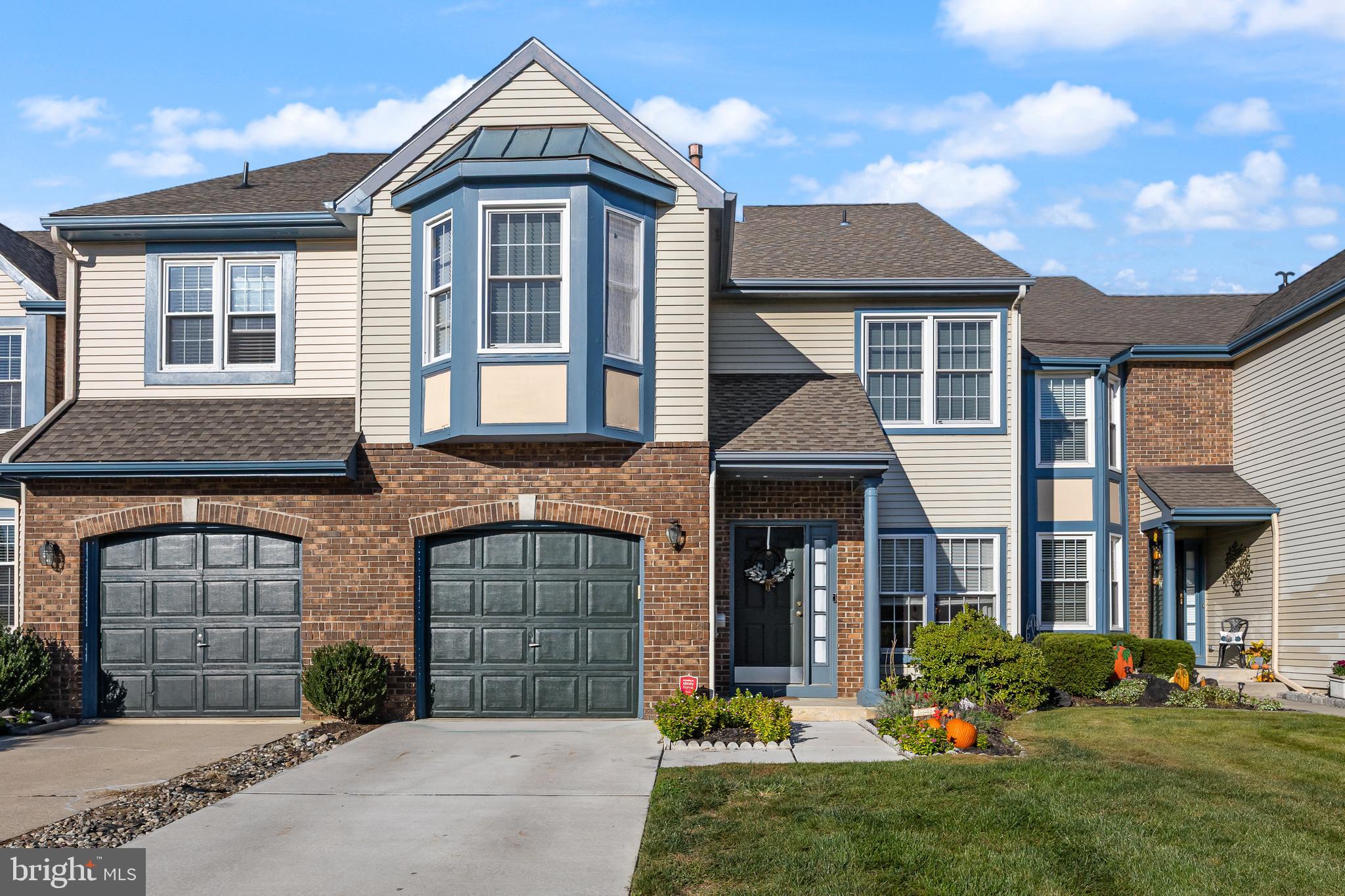 23 HILLTOP LANE