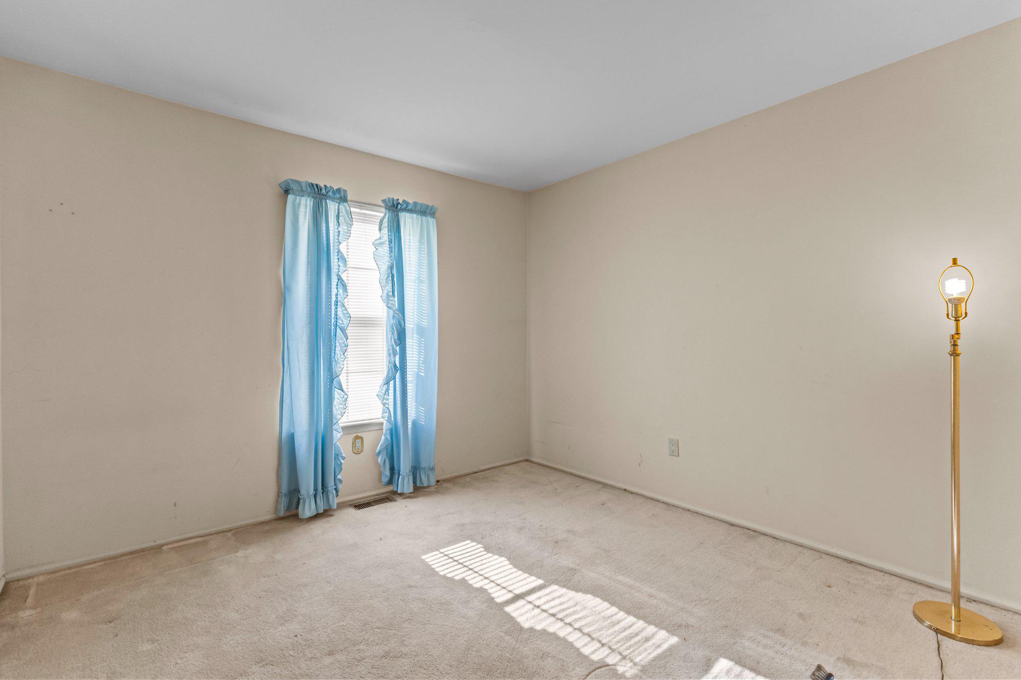 104 CAMBER LANE