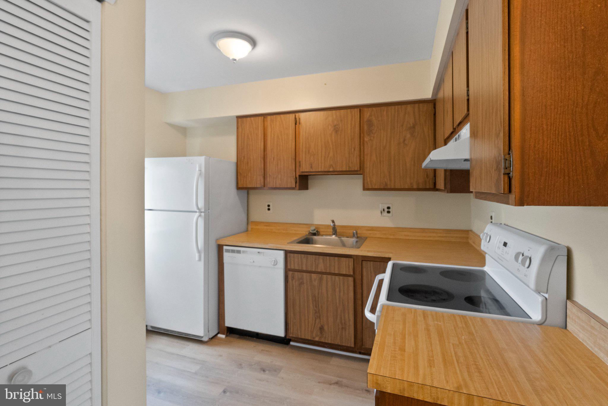 562 WILLOW TURN A 5621