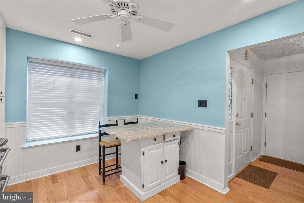 6 MONETA COURT