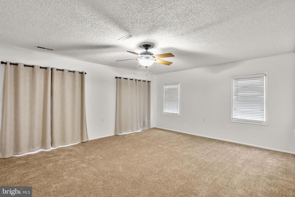 6 MONETA COURT