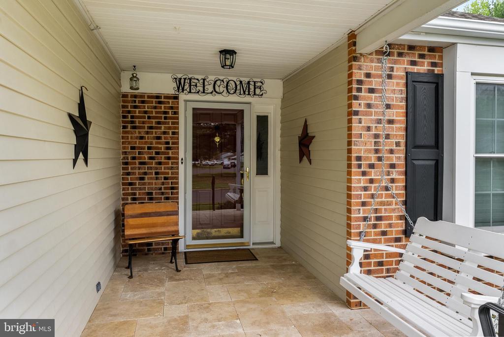 6 MONETA COURT