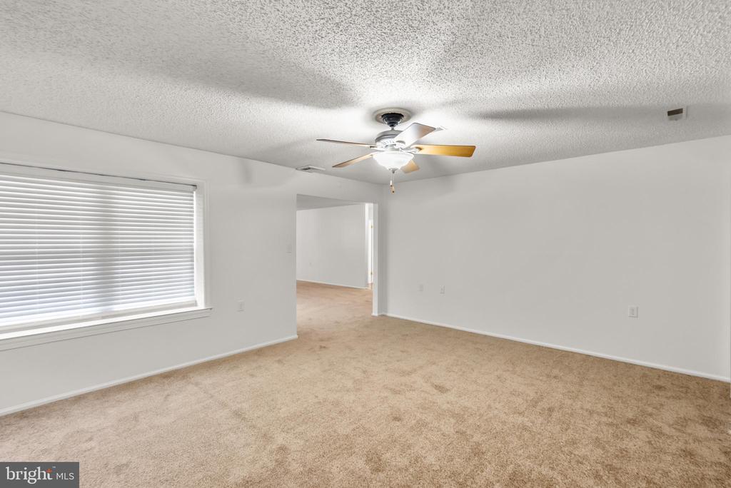6 MONETA COURT