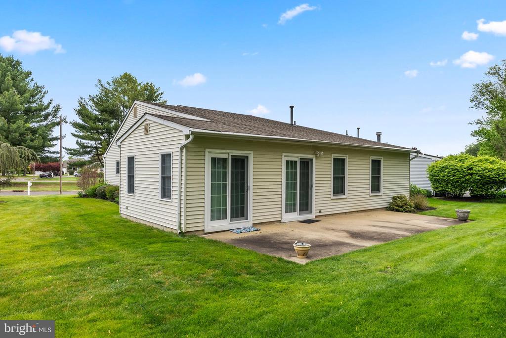 6 MONETA COURT