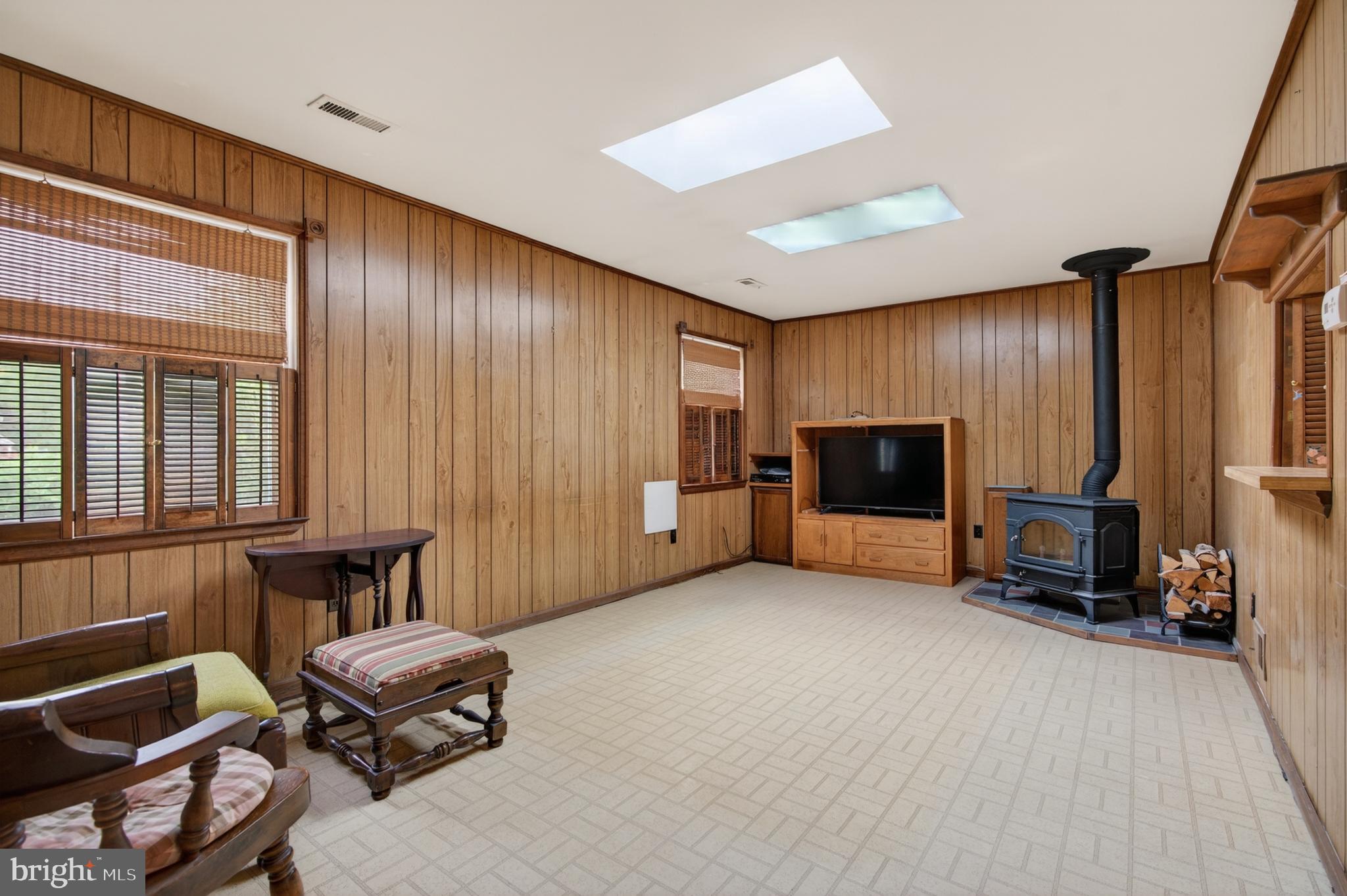 210 BURNAM WOOD DRIVE