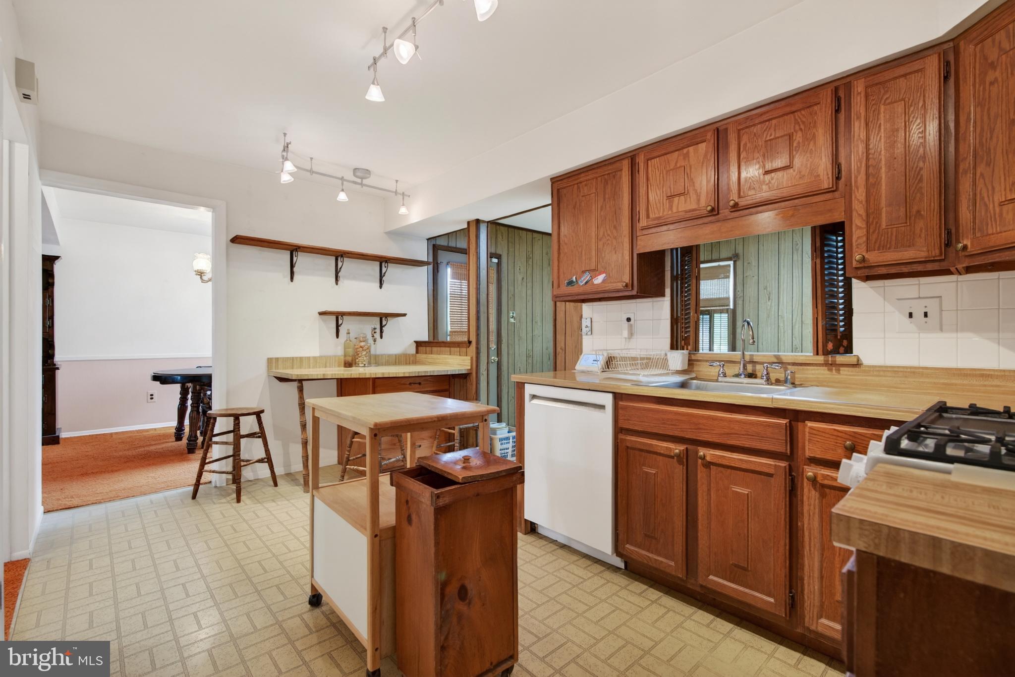 210 BURNAM WOOD DRIVE