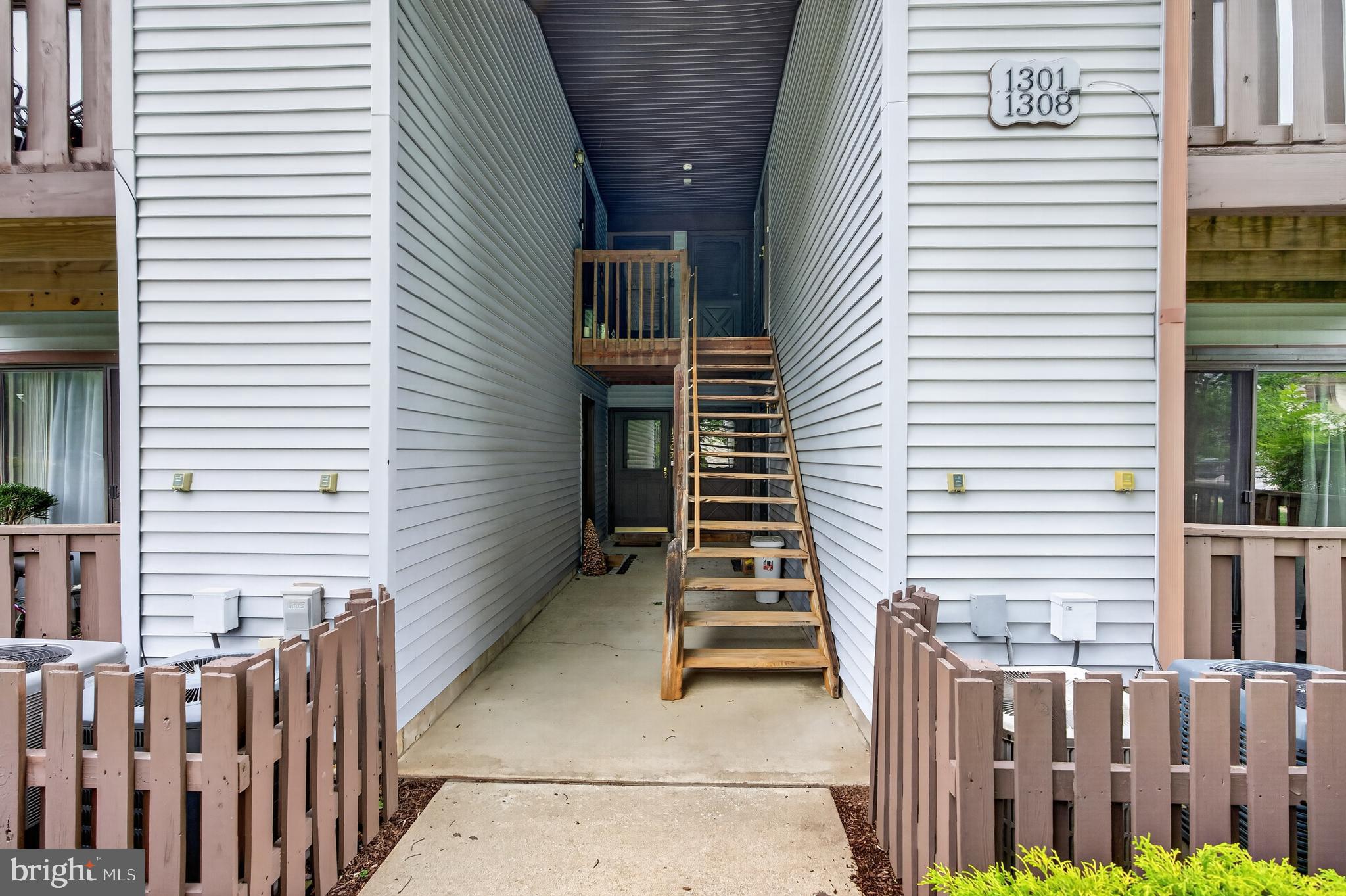 1307 MARESFIELD COURT