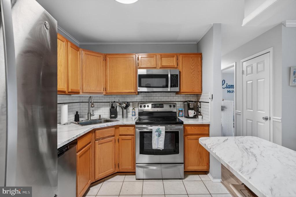 1307 MARESFIELD COURT