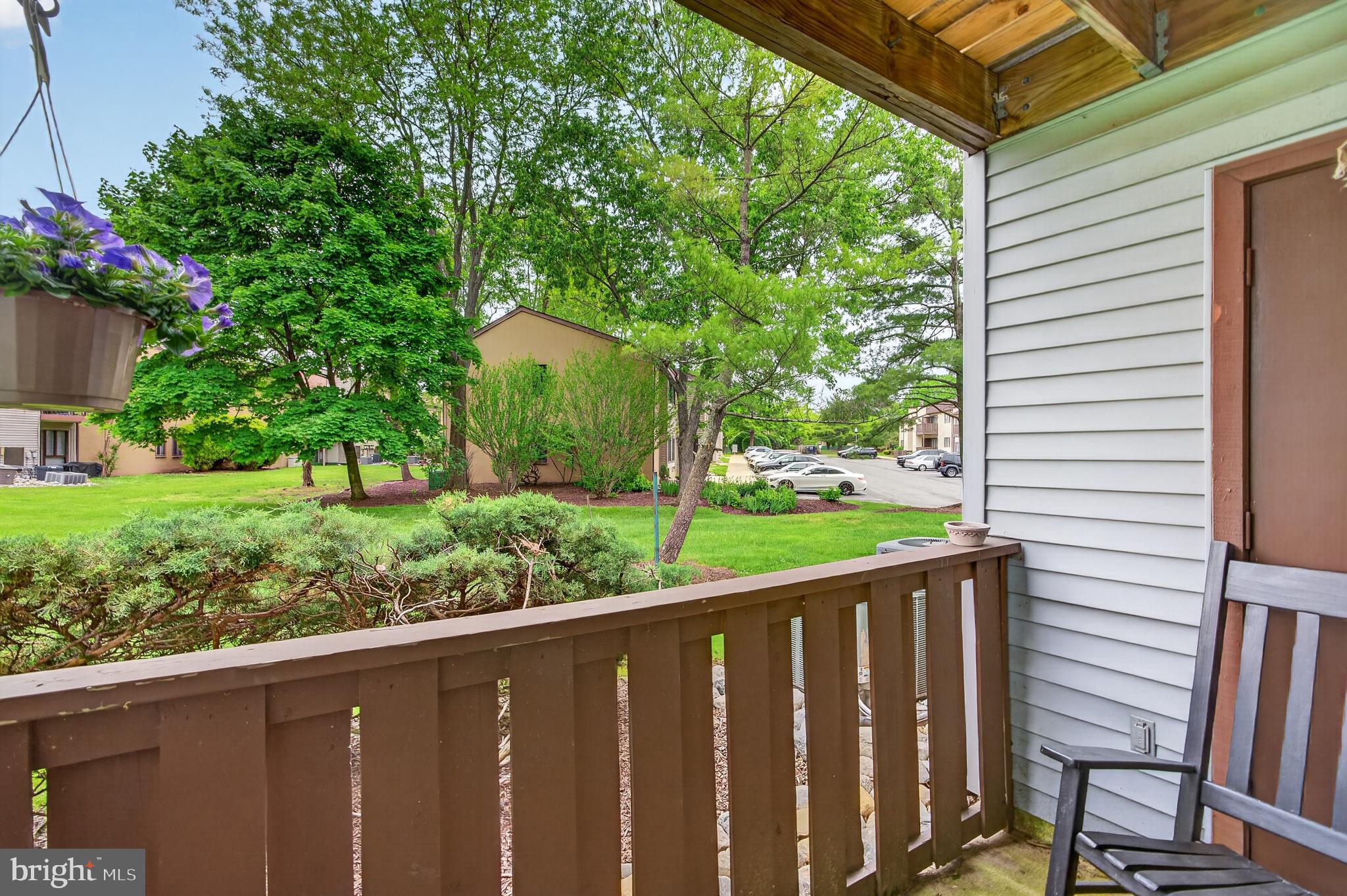 1307 MARESFIELD COURT