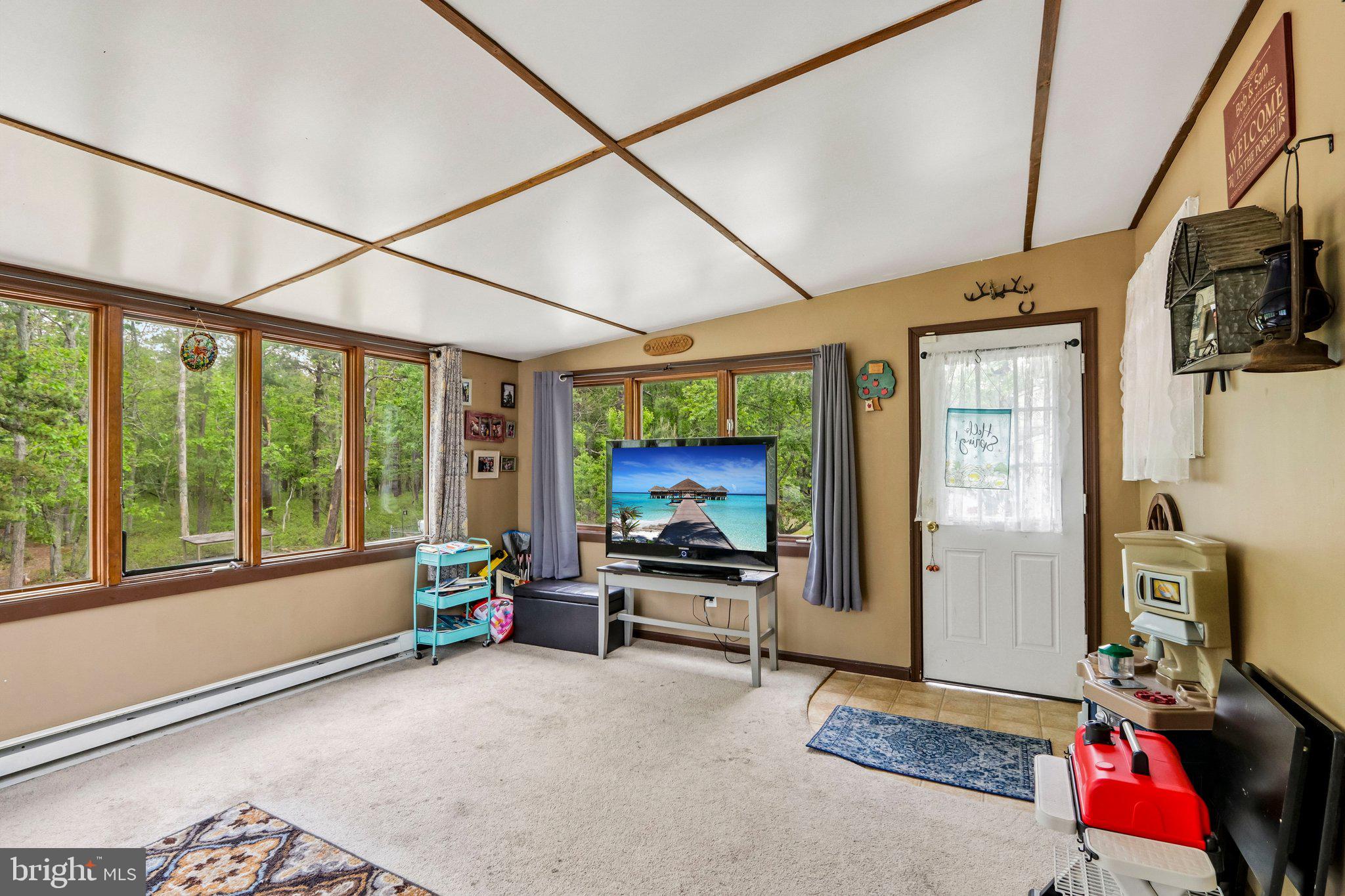 407 WISCONSIN DRIVE