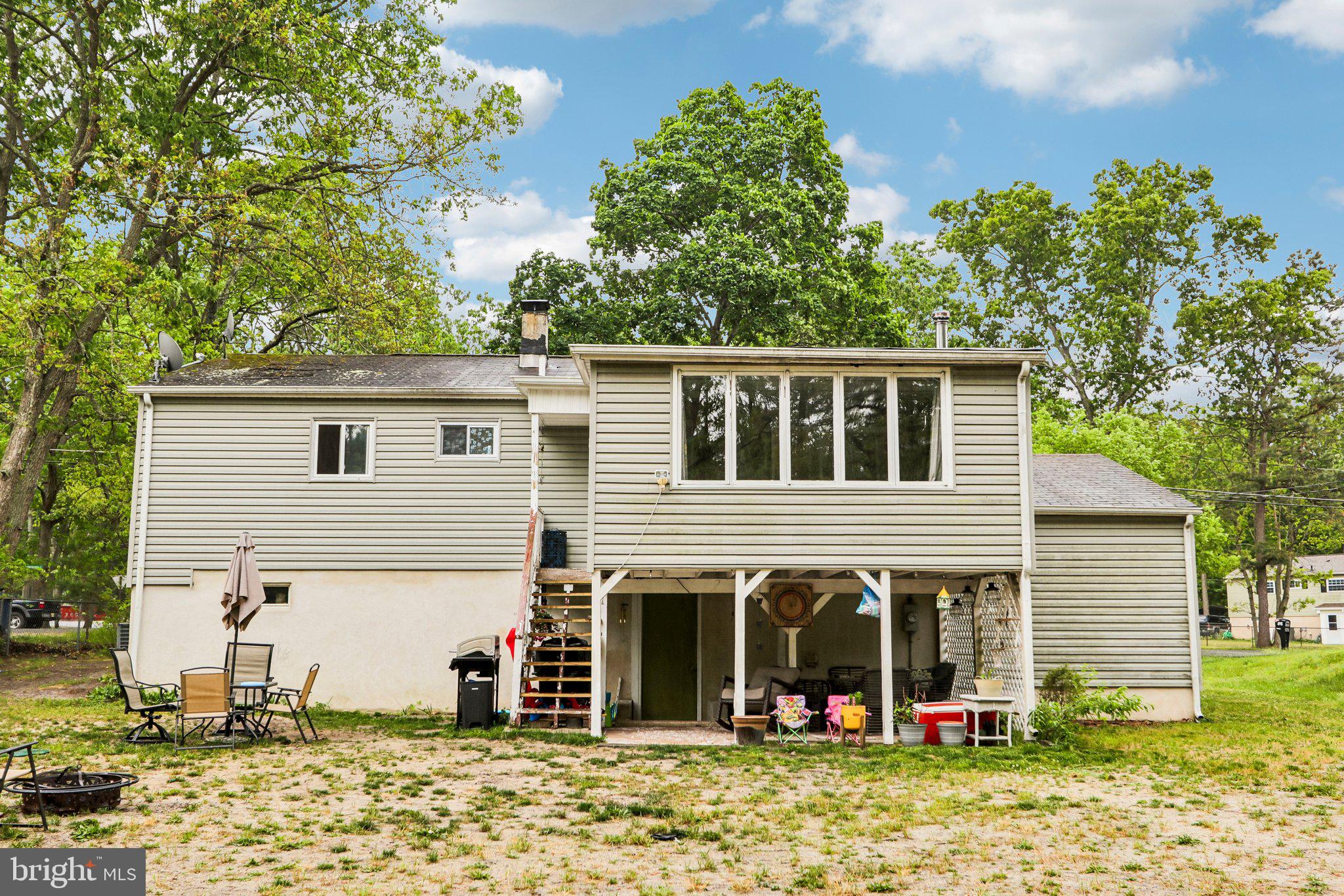 407 WISCONSIN DRIVE