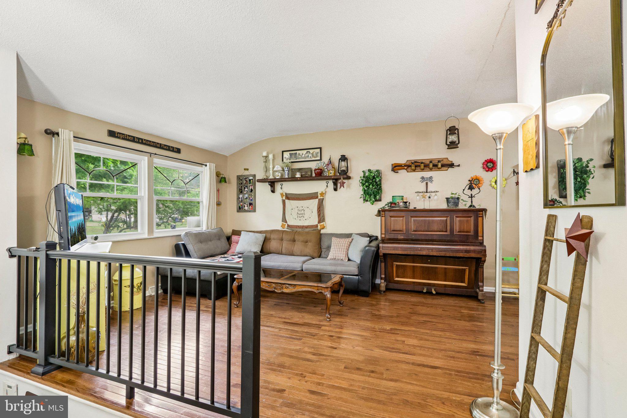 407 WISCONSIN DRIVE