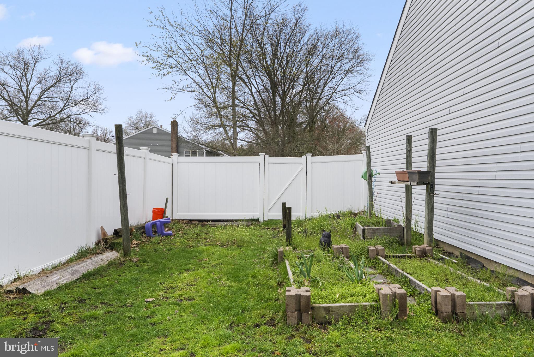 42 HORNSBY DRIVE