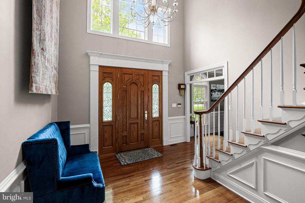 10 HAMILTON COURT