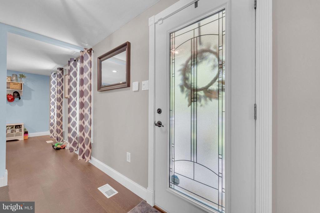 18 COUNTRY CLUB LANE