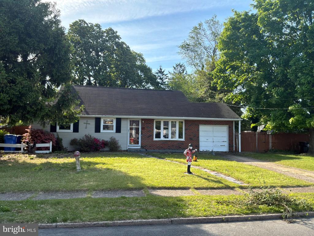 812 COLBY AVENUE