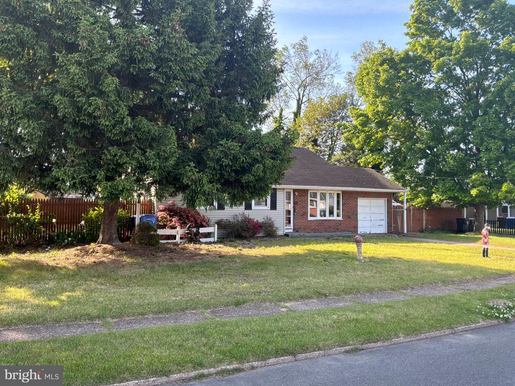 812 COLBY AVENUE