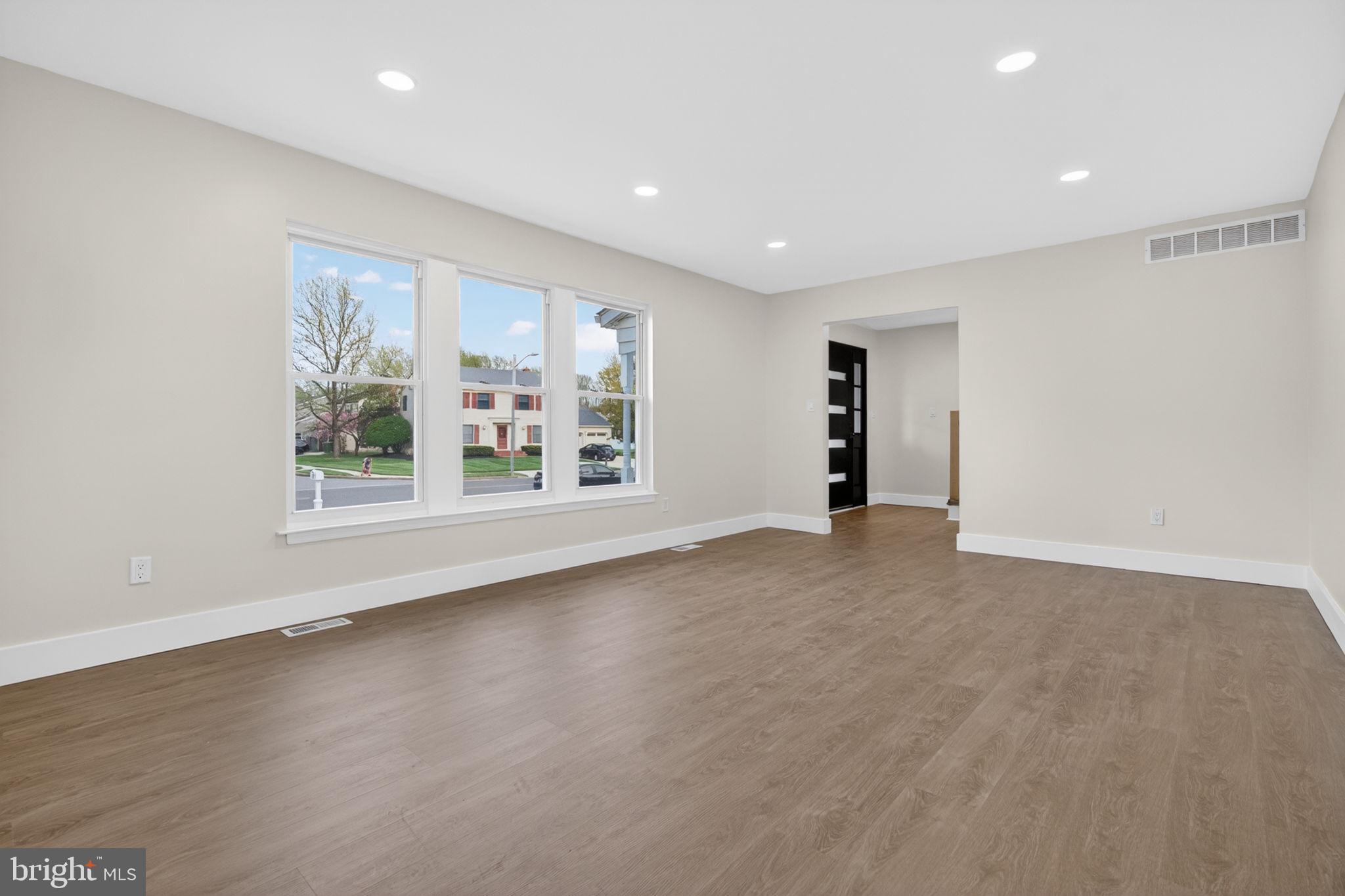 22 WILLOW RIDGE ROAD