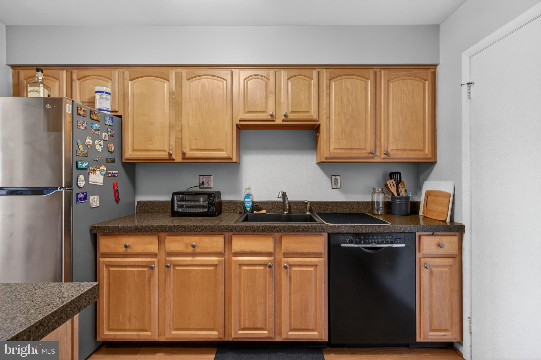 305 KELLY COVE A