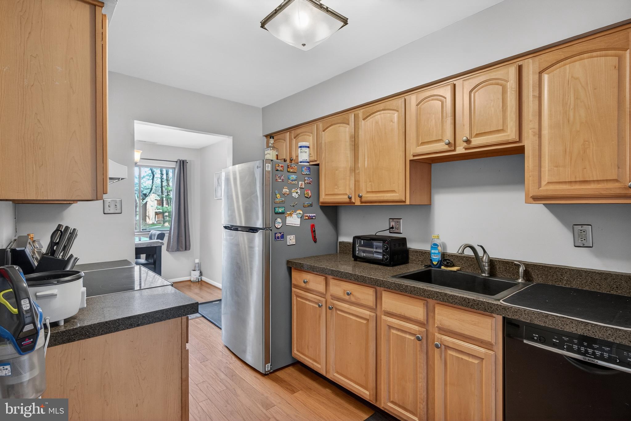 305 KELLY COVE A