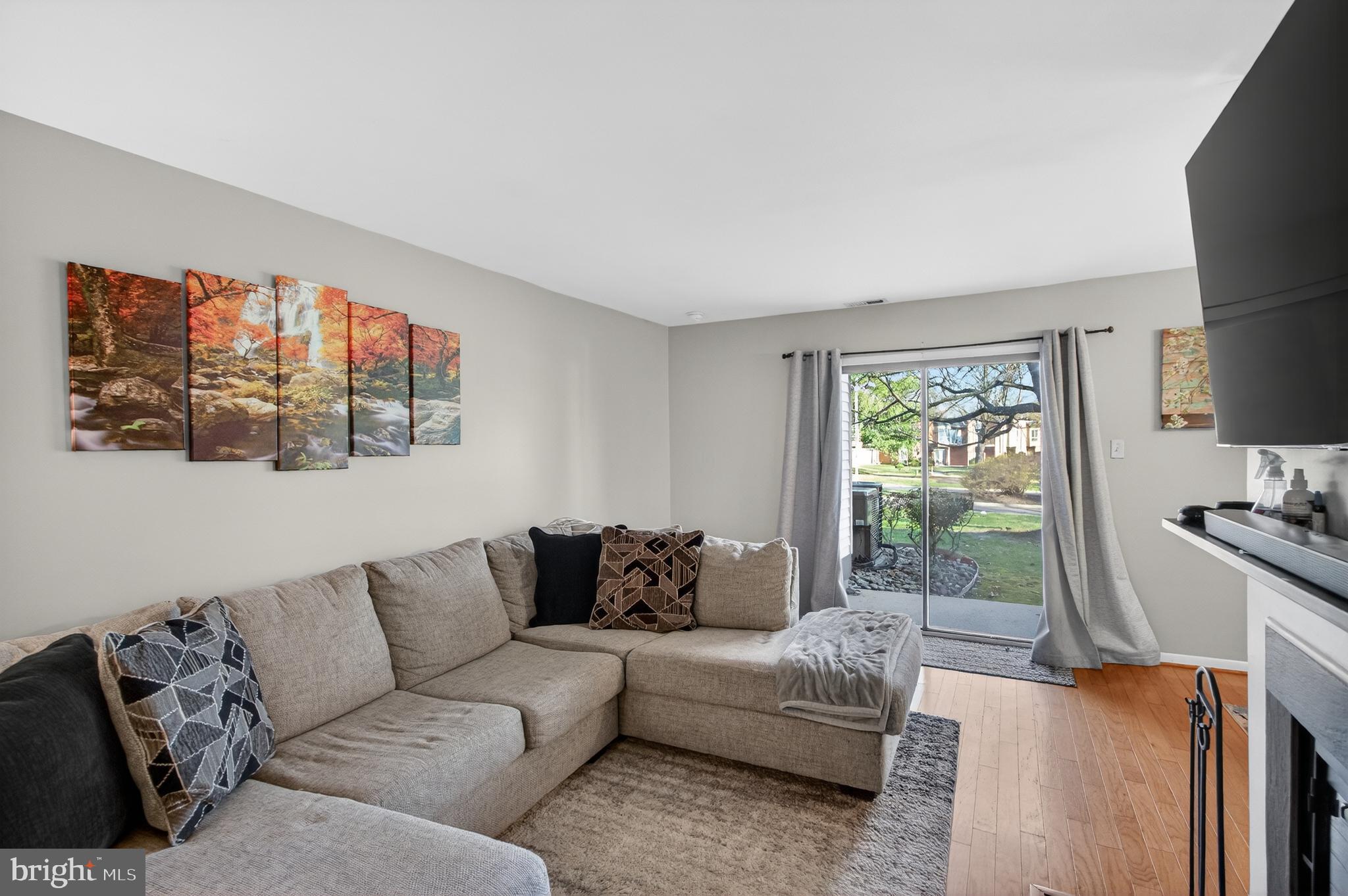 305 KELLY COVE A
