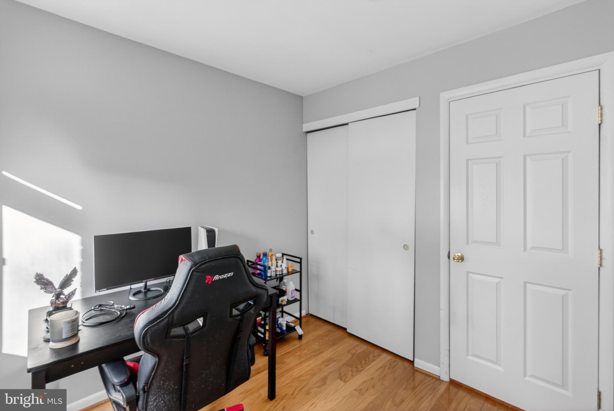 305 KELLY COVE A