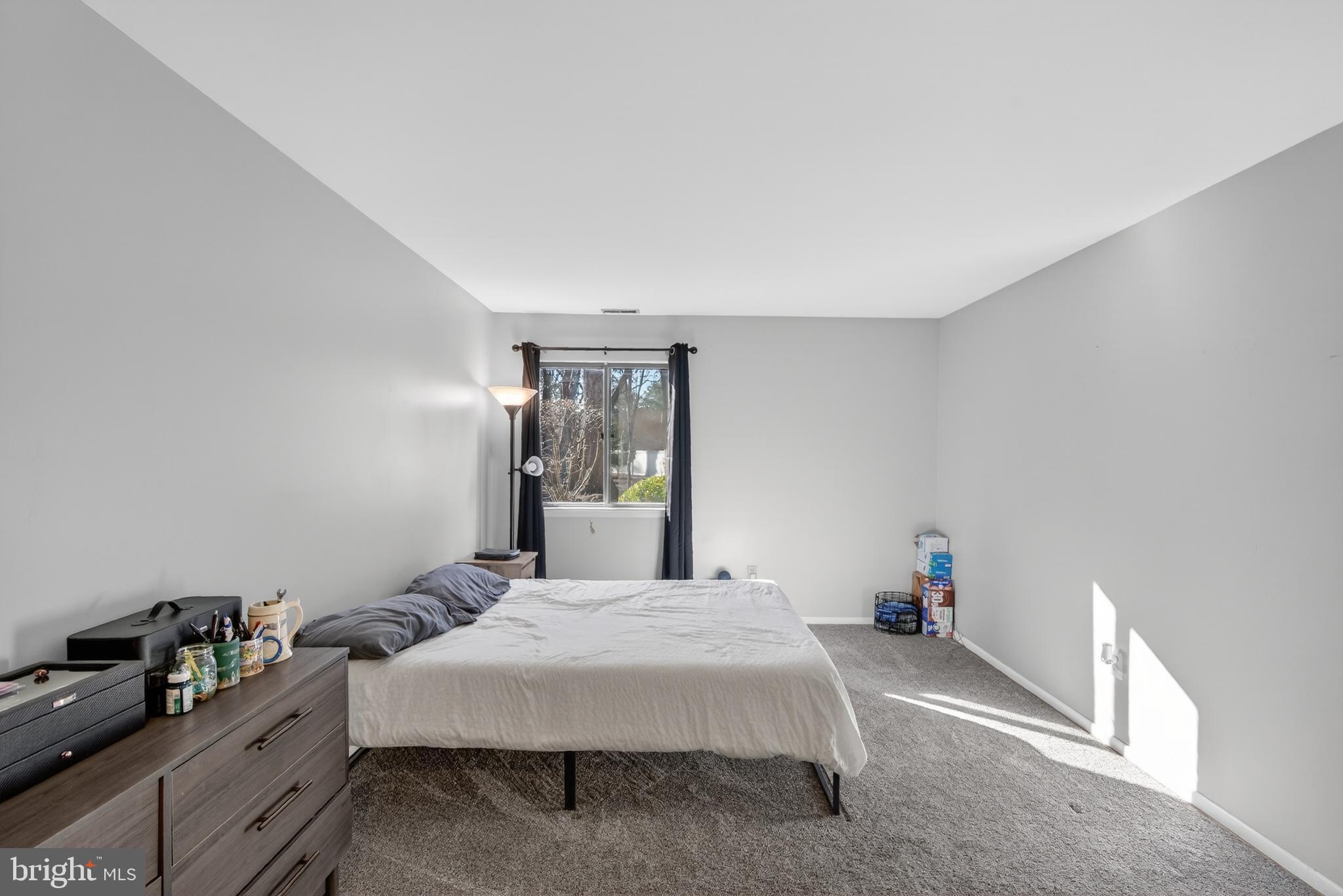 305 KELLY COVE A