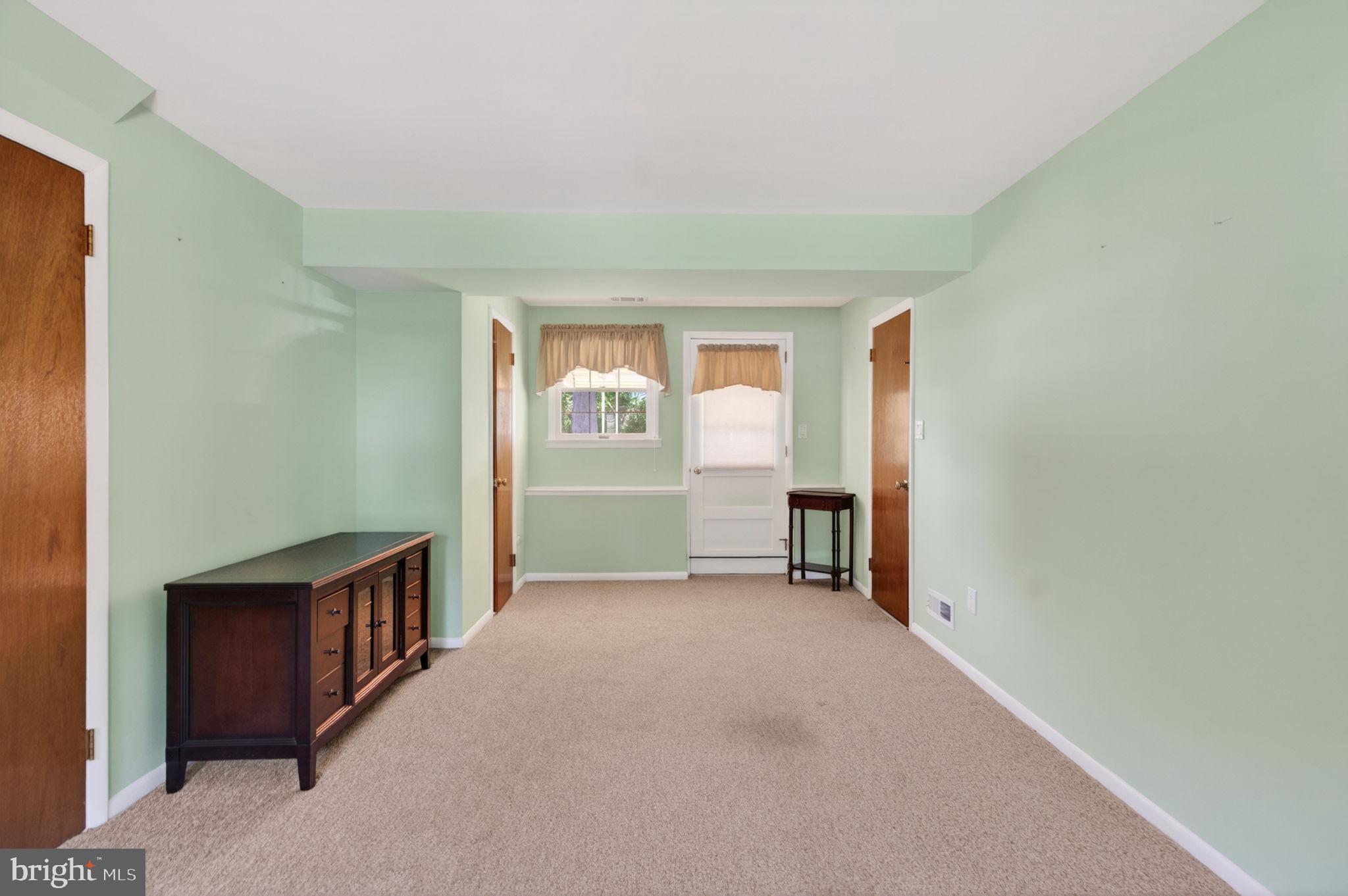 43 CHARTER OAK LANE