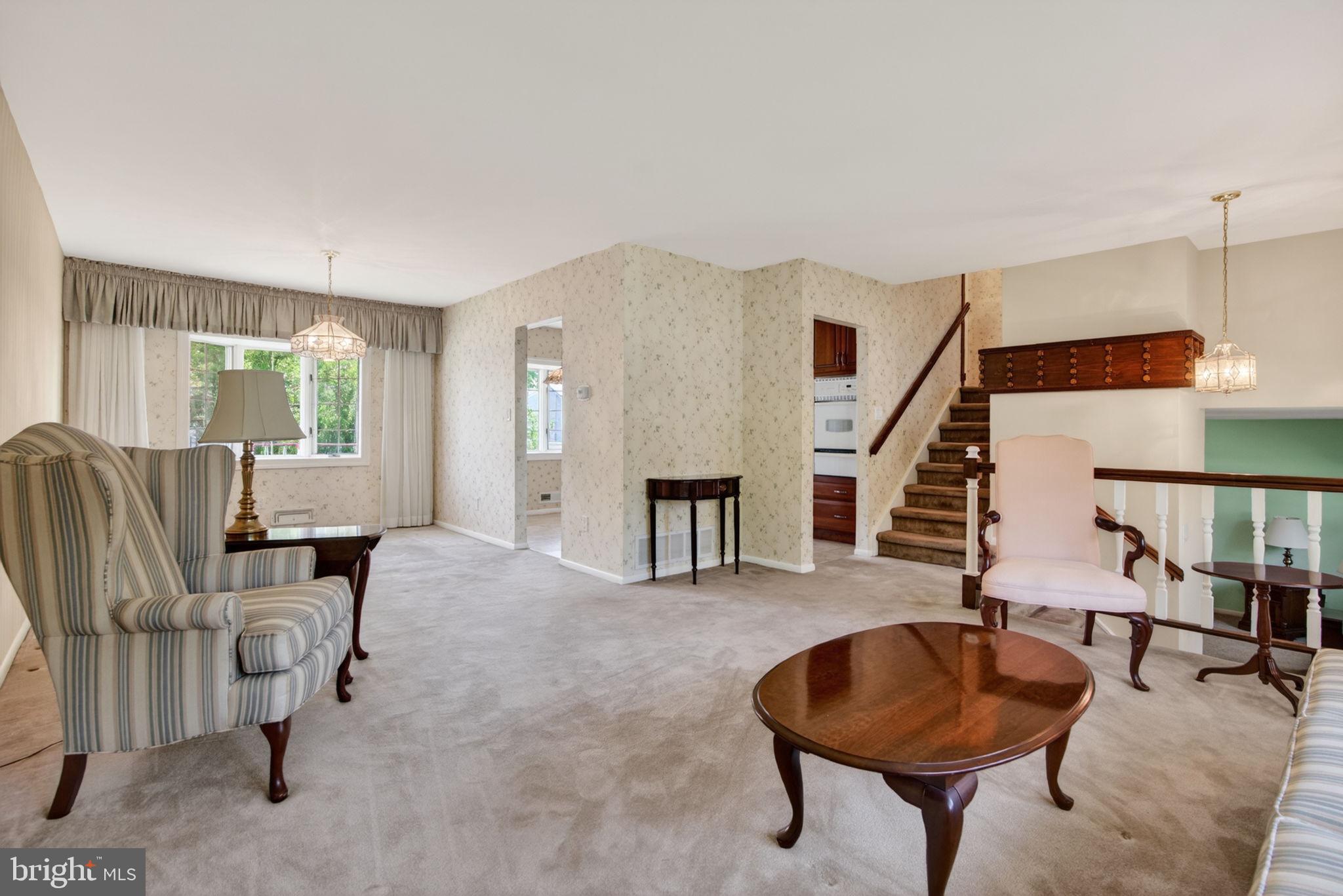 43 CHARTER OAK LANE