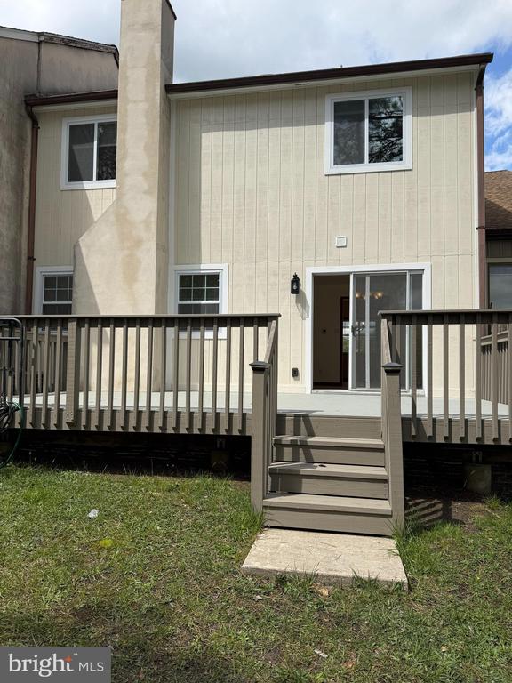20 QUEEN ANNE COURT