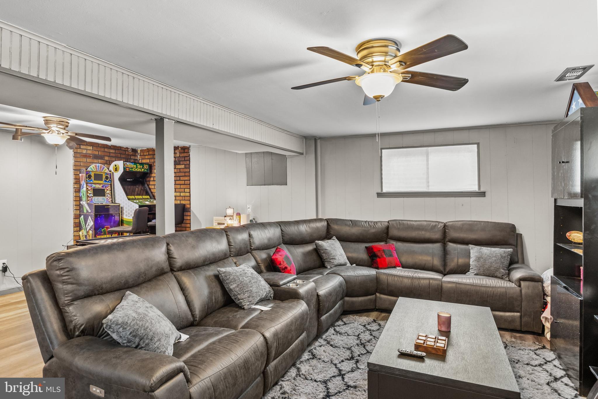 6 MISSOURI TERRACE