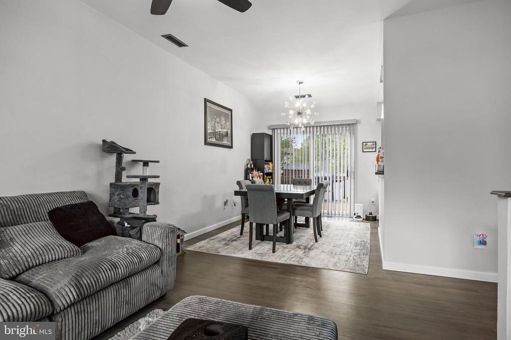 6 MISSOURI TERRACE