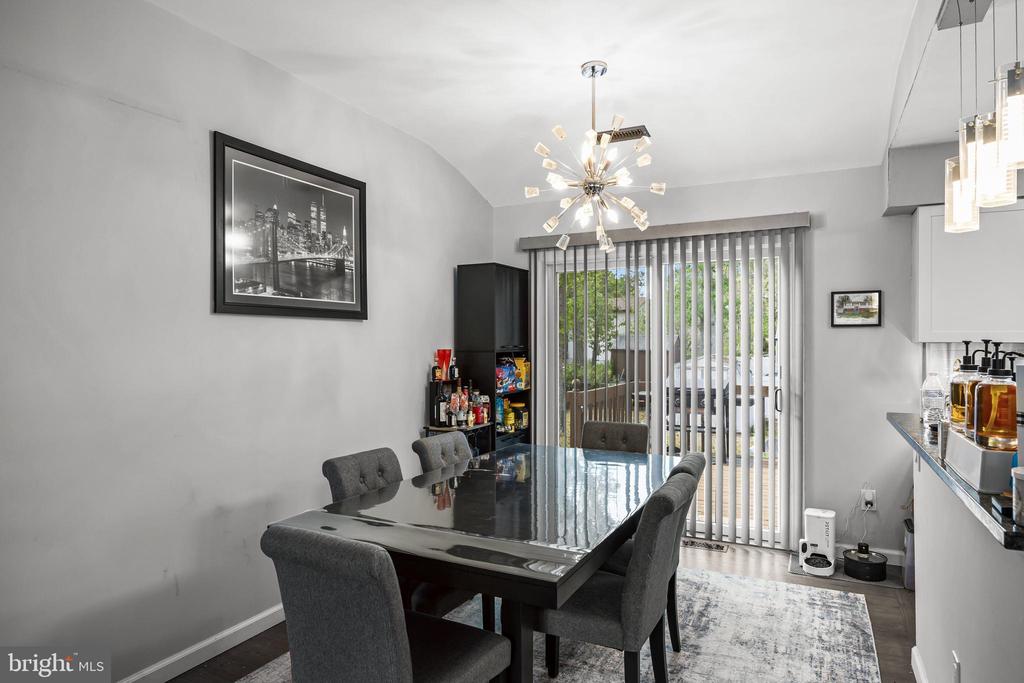 6 MISSOURI TERRACE