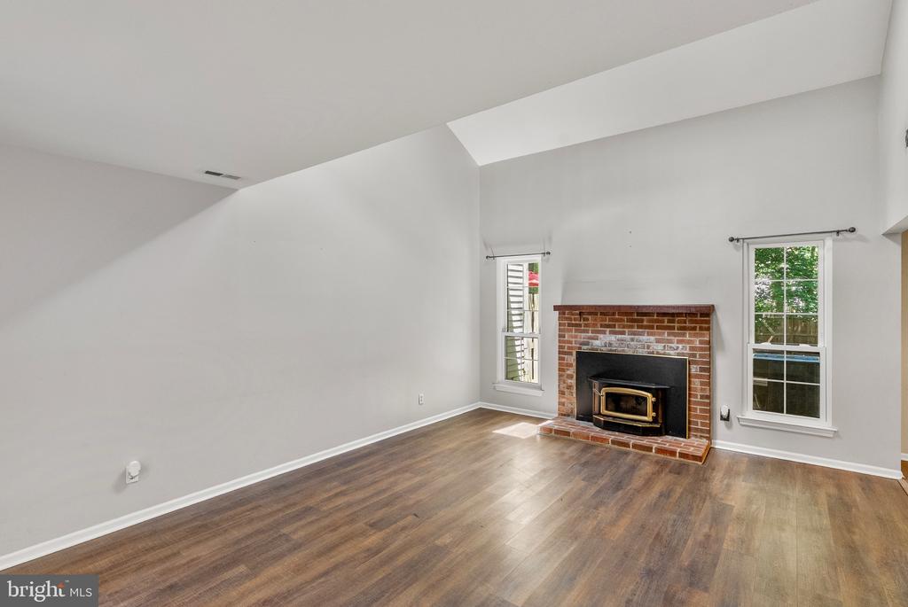 12 FAIRWAY COURT