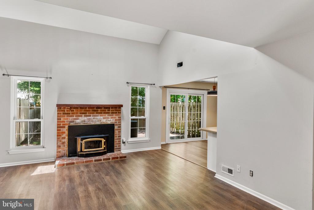 12 FAIRWAY COURT